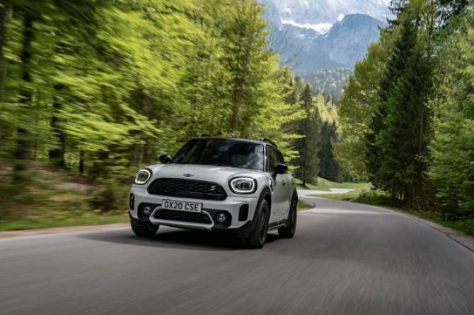 MINI Countryman обновился и получил модернизированные моторы - autostat.ru