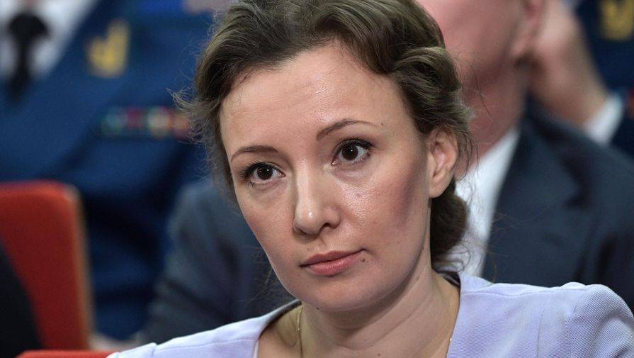 Анна Кузнецова - Детский обмудсмен предложила установить бессрочный надзор за педофилами - gazeta.ru - Россия - США - Казахстан - Австралия - Польша