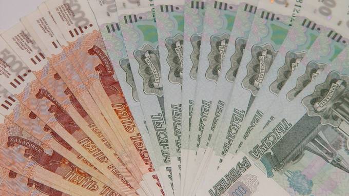 На поддержку безработных и самозанятых Ленобласти выделено более 30 миллионов рублей - piter.tv - Ленинградская обл.