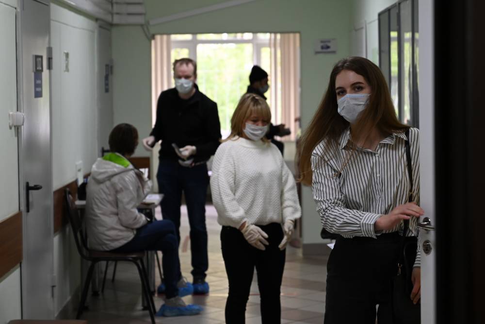 Более десяти миллионов тестов на коронавирус провели в России - vm.ru - Москва - Россия