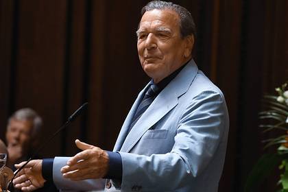 Андрей Мельник - Герхард Шредер - Посол Украины обвинил Шредера в унижении украинцев и напомнил ему о нацизме - lenta.ru - Украина - Крым - Германия