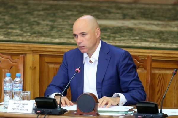 Игорь Артамонов - Липецкий губернатор призвал оппонентов покинуть регион фразой про чемодан и вокзал - nakanune.ru - Россия - Липецкая обл. - Липецк
