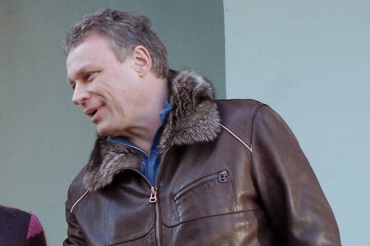 Сергей Жигунов - СМИ: у актера Жигунова арестовали принтер за долги - mk.ru - Владимирская обл.