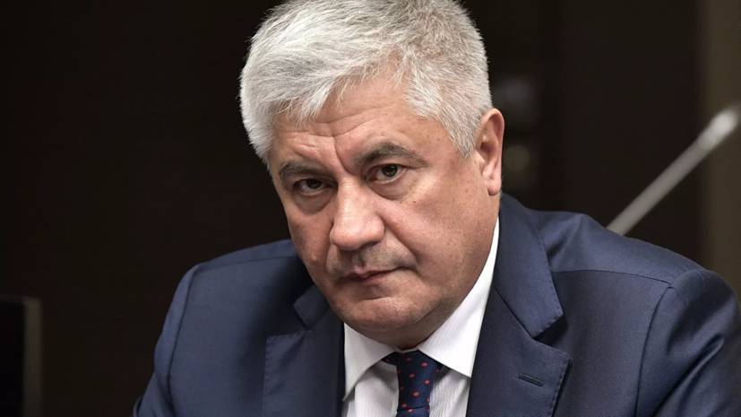 Владимир Колокольцев - Ирина Волк - Колокольцев подписал приказ о награждении четырёх сотрудников ППС Москвы - russian.rt.com - Москва - Россия