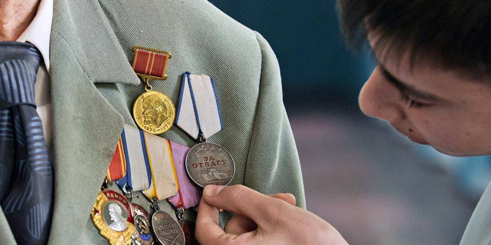 Экс-начальника СИЗО наказали за фото в "Одноклассниках" в генеральской форме с липовыми медалями - ruposters.ru
