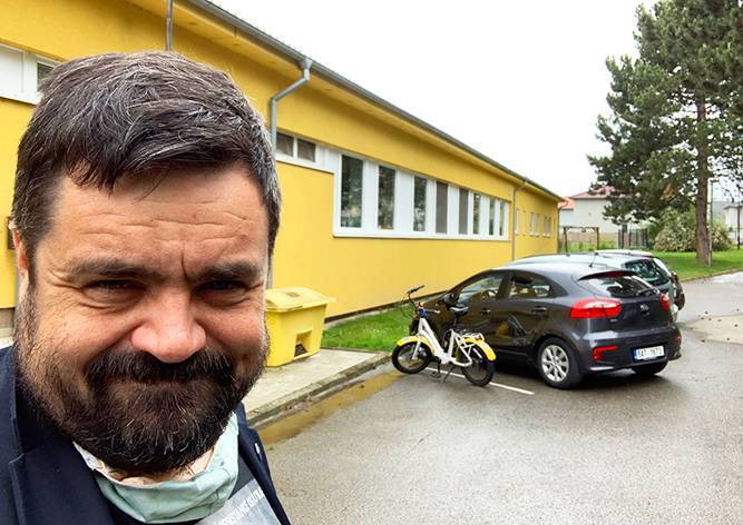 Инициатору установки памятника власовцам в Праге прислали конверт с белым порошком - vinegret.cz - Чехия - Прага