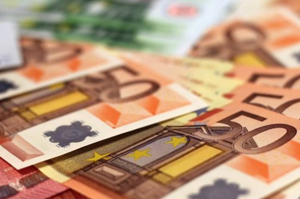 Валдис Домбровскис - Еврокомиссия утвердила выделение Украине 500 млн евро помощи - vkcyprus.com - Украина