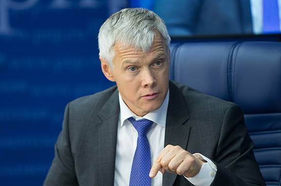 Валерий Гартунг - Гартунг предложил не запрещать увольнять граждан, а поддержать уже уволенных - pnp.ru - Россия