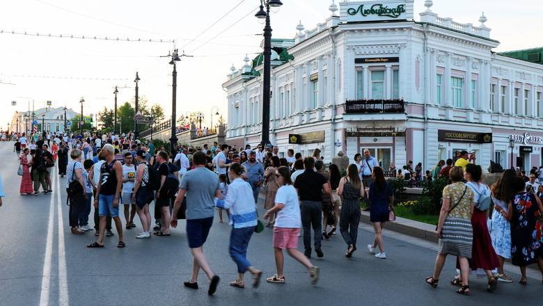 За снятие ограничений из-за коронавируса выступили 56% россиян - newizv.ru