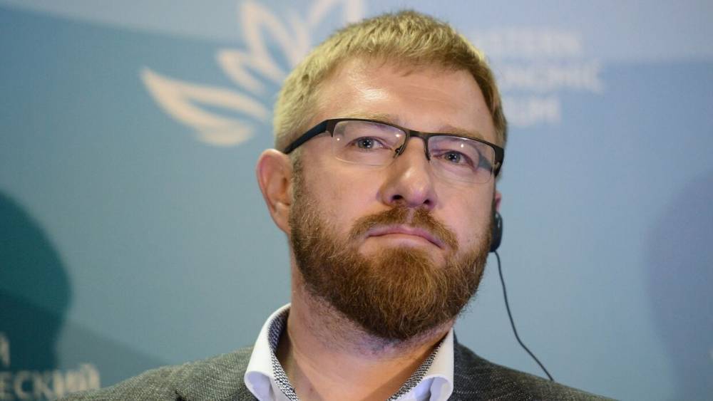 Александр Малькевич - Малькевич назвал планы Facebook по проверке личности политикой двойных стандартов - riafan.ru - Россия - США