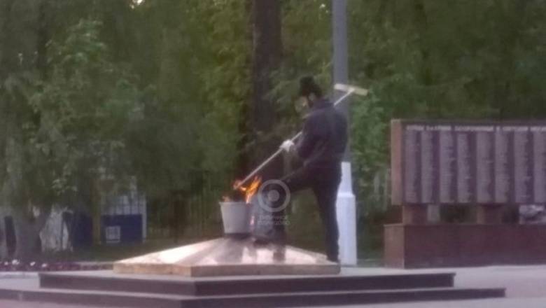 Ольга Врадий - Татьяна Петрова - Полиция разыскивает двух осквернителей Вечного огня в подмосковном Одинцово - newizv.ru - Московская обл. - Следственный Комитет - Московская область