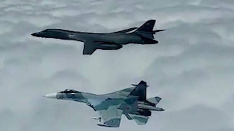 Над нейтральными водами Чёрного и Балтийского морей: российские истребители сопроводили американские бомбардировщики - usa.one - Россия - США - Сирия