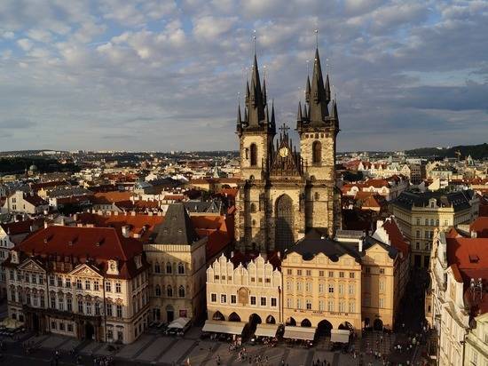 Милош Земан - Томаш Петржичек - Чехия может открыть границы в июле - newtvnews.ru - Австрия - Германия - Венгрия - Польша - Болгария - Чехия - Словакия