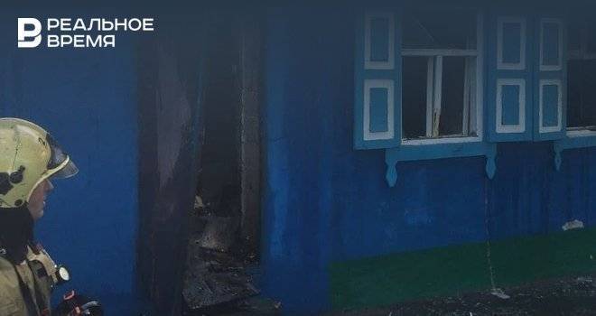 В Уфе 25-летний парень вытащил из огня 8-летнюю девочку — видео - realnoevremya.ru - Россия - Башкирия - Уфа