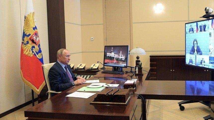 Владимир Путин - Дмитрий Песков - Михаил Мишустин - Путину придется еще какое-то время работать в условиях ограничений — Песков - 5-tv.ru - Россия