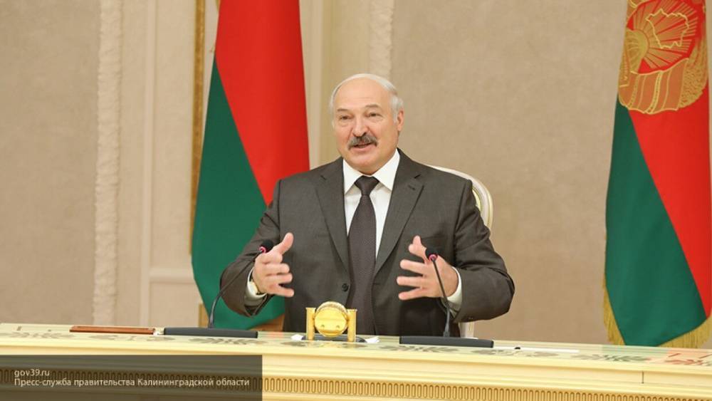 Александр Лукашенко - Лукашенко заявил, что Белоруссия не отменит парад к 75-летию Победы из-за коронавируса - politros.com - Белоруссия