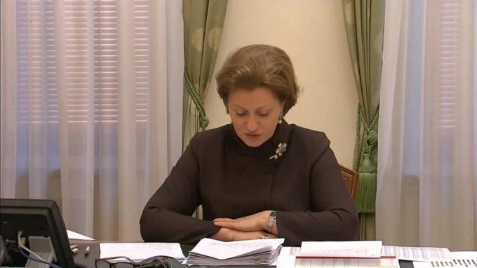 Анна Попова - Названа возможная дата ослабления ограничений из-за коронавируса в РФ - piter.tv - Россия