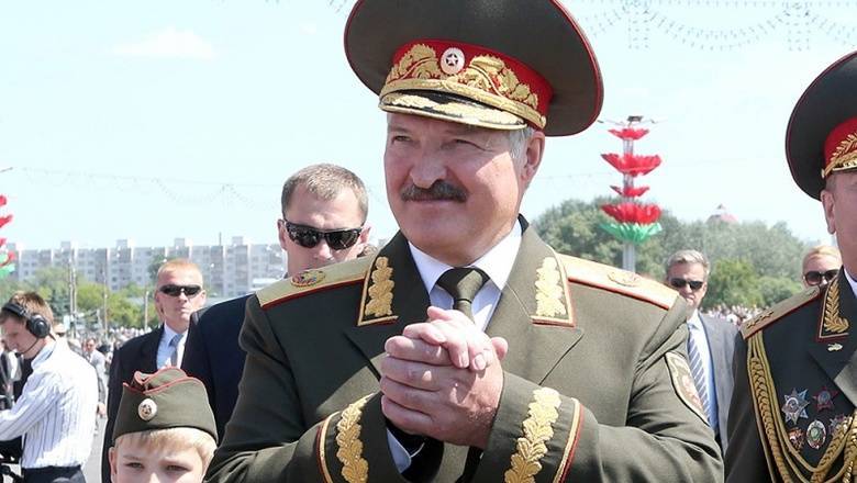Лукашенко не отменил парад Победы из-за коронавируса - newizv.ru - Россия - Белоруссия - Лукашенко