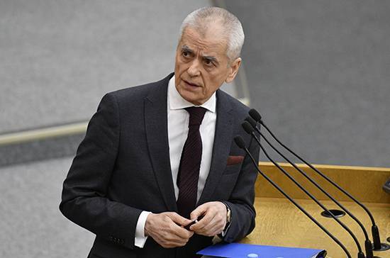 Геннадий Онищенко - Онищенко рассказал о пределах возможностей медицинских масок - pnp.ru - Россия