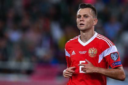 Денис Черышев - Дмитрий Черышев - Отец Черышева отреагировал на возможный уход сына из «Валенсии» - lenta.ru - Россия
