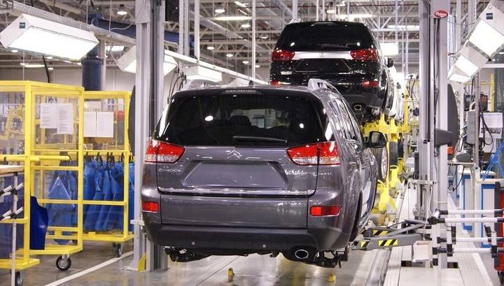 Денис Мантуров - Автопром и экспорт СИЗ: комментарии Минпромторга - vesti.ru - Россия