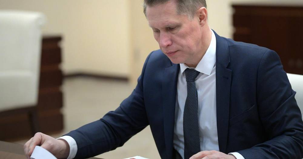Михаил Мурашко - Часть ограничительных мер в РФ сохранят до появления вакцины - ren.tv - Россия - Китай