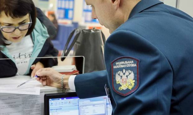 Владимир Путин - Михаил Мишустин - Самозанятым россиянам вернут уплаченные в 2019 году налоги - og.ru