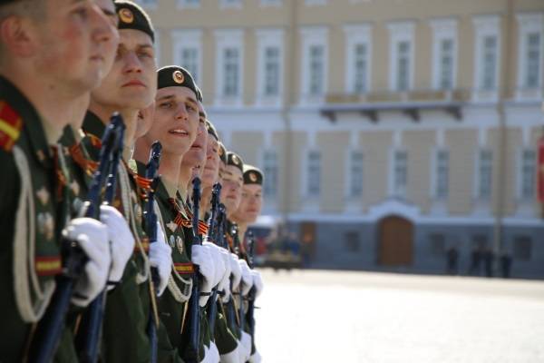 Военных перед парадом в Петербурге поселят в специальных казармах - abnews.ru - Санкт-Петербург - Новости - Петербург
