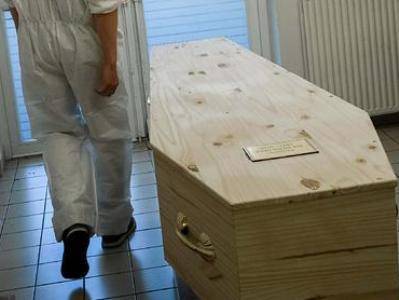 Американка хранила труп своей бабушки в морозилке ради получения денег - news.am - New York