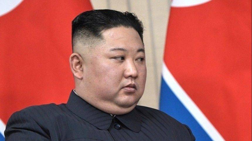 Ким Ченын - Ким Чен Ын приравнял подростковый секс к измене и решил его запретить - 5-tv.ru - КНДР