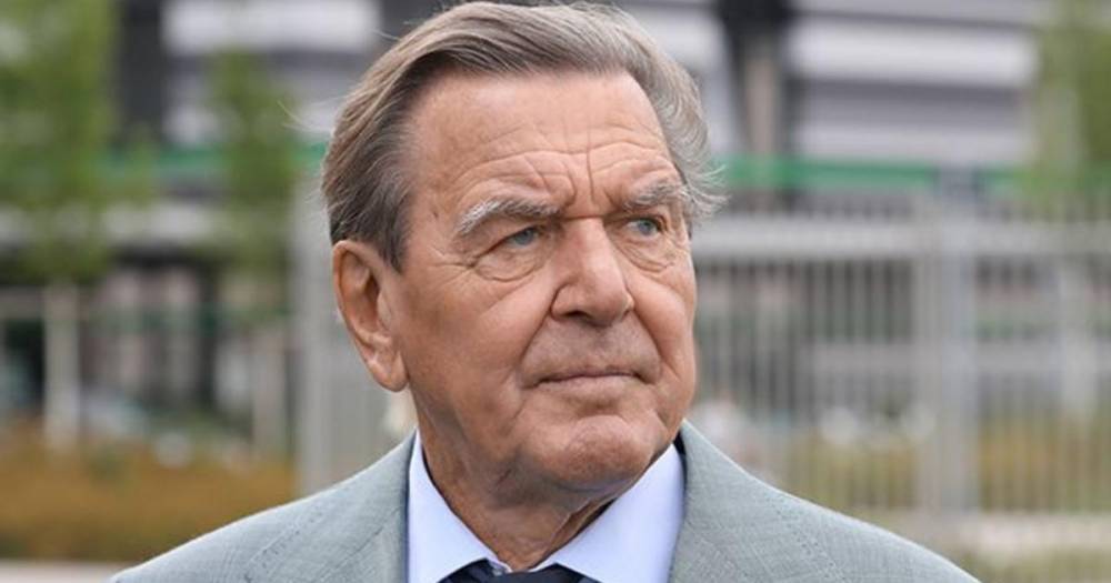 Герхард Шредер - Шрёдер призвал пересмотреть санкции в условиях пандемии - ren.tv - Россия - Украина - Германия