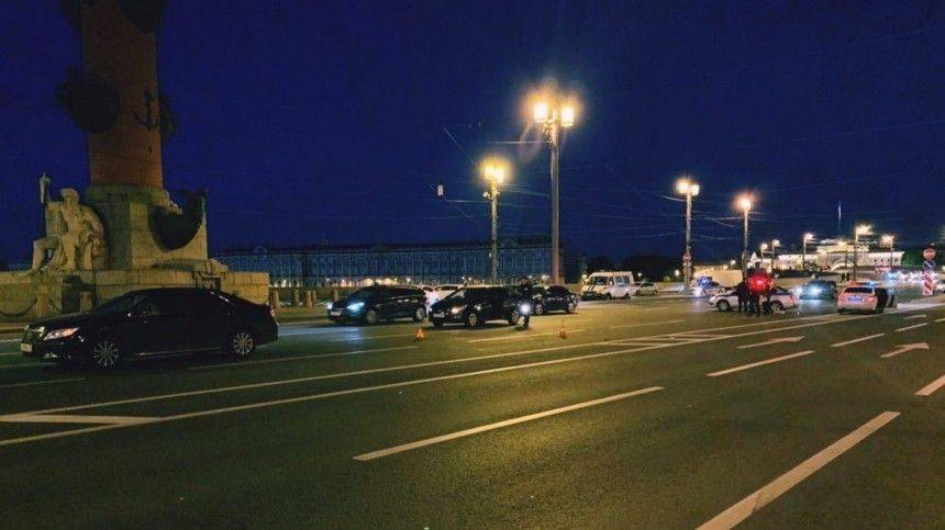 Четырехлетнюю девочку дважды переехали автомобили в центре Петербурга - 5-tv.ru - Санкт-Петербург - Красноярск