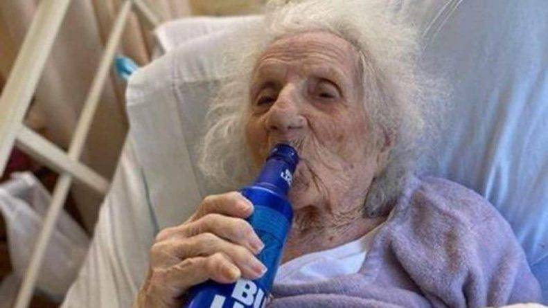 Берлин - 103-летняя пенсионерка победила коронавирус, хотя родственники уже прощались с ней - usa.one - USA - шт. Массачусетс - Бавария