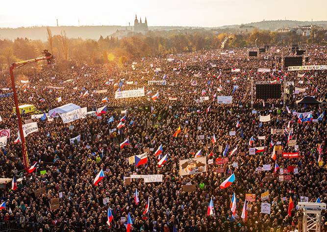 Андрей Бабиша - В Праге пройдет демонстрация против действий правительства во время эпидемии - vinegret.cz - Чехия - Прага