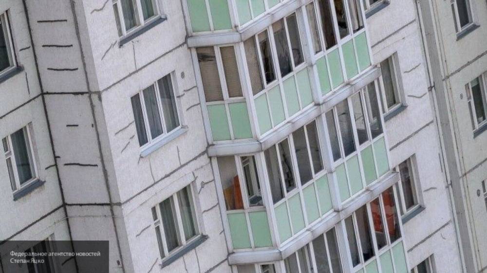 Полиция Петербурга задержала безработного, устроившего пальбу с балкона - nation-news.ru - Москва - Санкт-Петербург