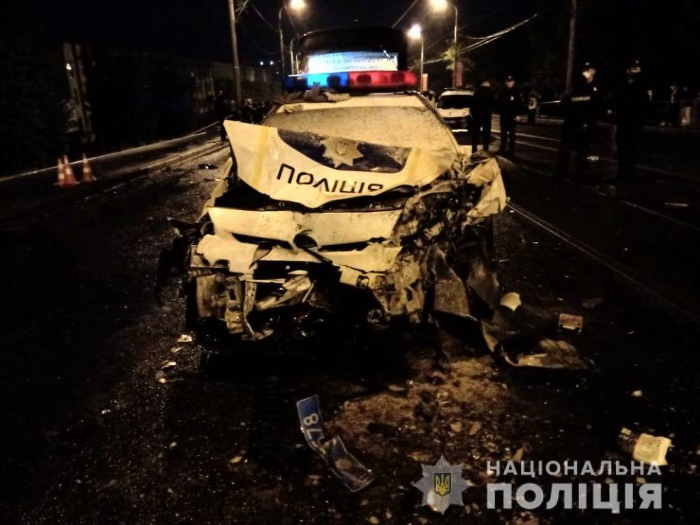 В Харькове полицейский врезался в патрульный автомобиль: двое погибших - focus.ua - Харьков