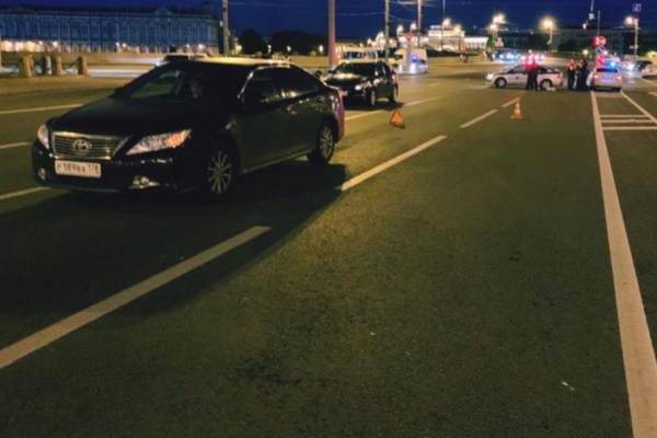 Девочка попала сразу под два автомобиля в Петербурге - abnews.ru - Россия - Санкт-Петербург - Новости - Петербург