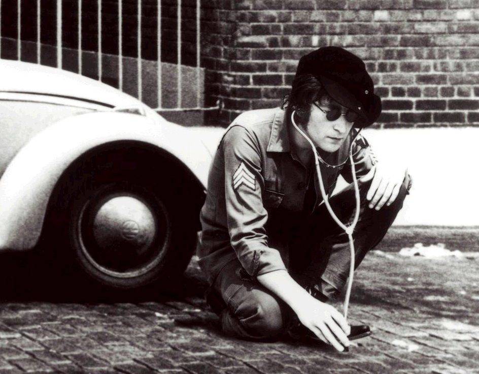Джон Леннон - Редкие фото Джона Леннона со своим убийцей появились в Сети - vm.ru - Нью-Йорк