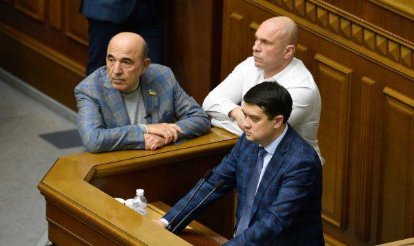 Дмитрий Разумков - Петр Порошенко - Михаил Погребинский - Погребинский: спикер Верховной рады Украины намерен выбиться в президенты - lv.baltnews.com - Украина