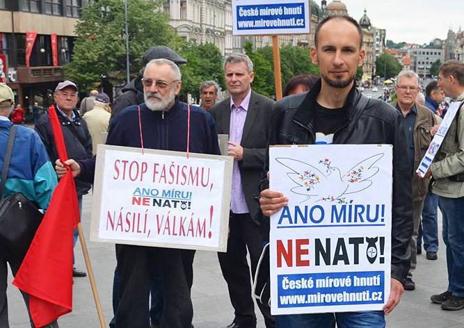 В Праге прошел митинг за выход Чехии из НАТО - vinegret.cz - Чехия - Прага
