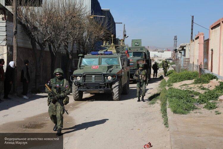 РФ обустроит опорный пункт в САР, чтобы помешать США воровать сирийскую нефть - politros.com - Россия - США - Сирия - Ирак