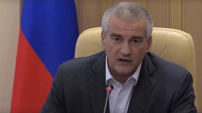 Сергей Аксенов - В Крыму разработали трехэтапный план открытия курортного сезона - piter.tv - Крым