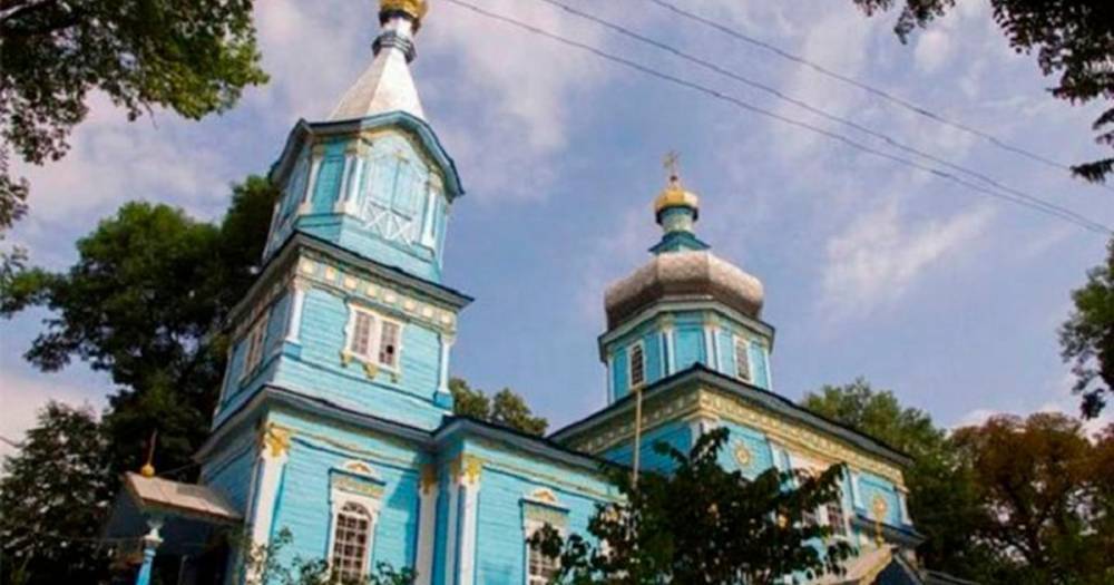 Сторонники неканонической церкви пытаются захватить храм на Украине - ren.tv - Украина - Винницкая обл.