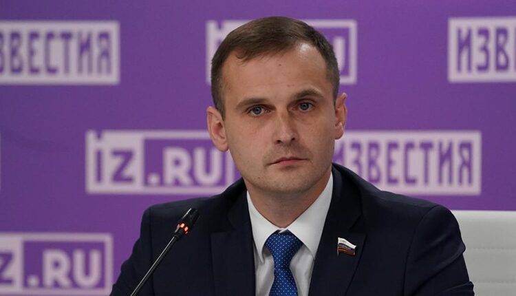 Сергей Леонов - Член СФ назвал штрафы за отказ от вакцинации мягкой мерой - newtvnews.ru