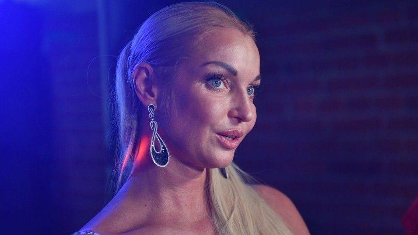 Анастасия Волочкова - Волочкова рассказала, как много работает, чтобы иметь идеальное тело - 5-tv.ru