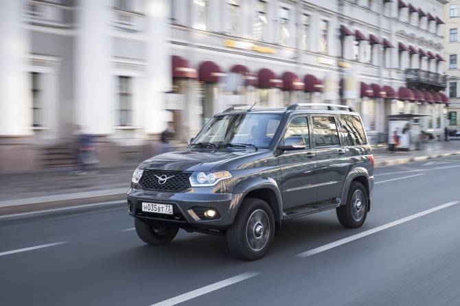 УАЗ в апреле вошел в ТОП-10 марок российского авторынка - autostat.ru - Россия