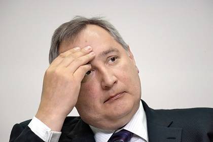 Иосиф Сталин - Дмитрий Рогозин - Борис Ельцин - Юрий Борисов - Рогозин стер твит с критикой в адрес Ельцина - lenta.ru - Россия