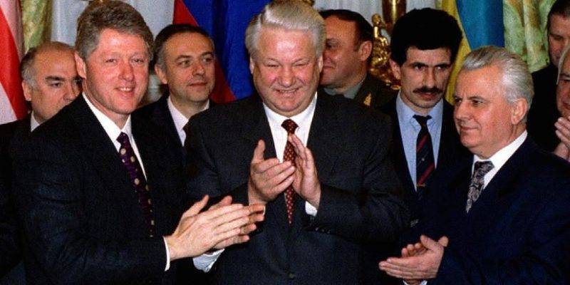 Леонид Кравчук - Алеса Бацман - Первый президент Украины: ущерб от сдачи ядерного оружия составил $250 млрд - usa.one - Россия - США - Украина - Киев
