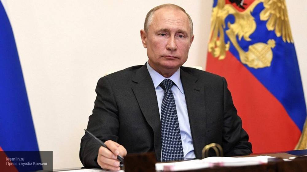 Владимир Путин - Дмитрий Песков - Песков заявил, что дату голосования по Конституции будет объявлять Путин - polit.info - Россия - Конституция