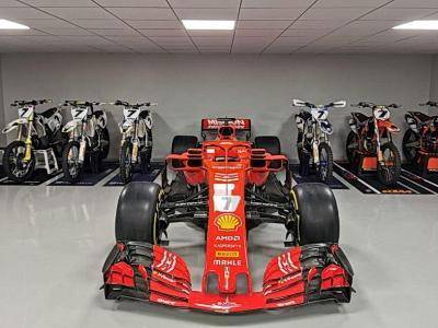 Компания Ferrari подарила знаменитому гонщику Кими Райкконену болид Формулы -1 - news.am - США - Италия